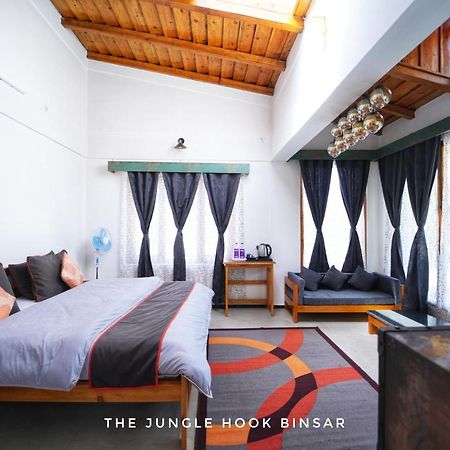 The Jungle Hook Binsar Hotel Almora Exterior photo
