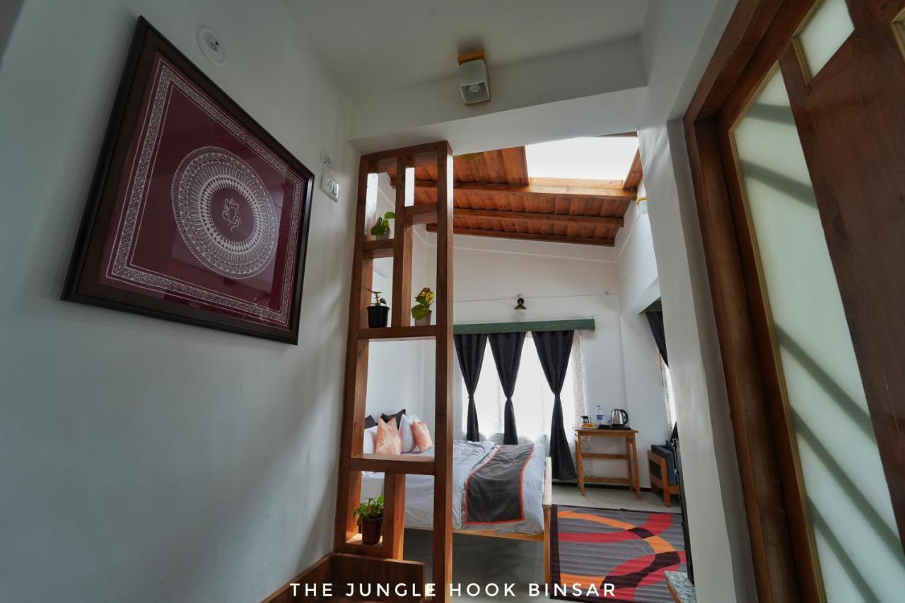 The Jungle Hook Binsar Hotel Almora Exterior photo